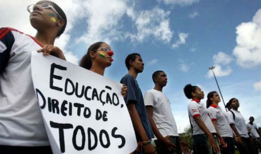 Câmara aprova PL que regulamenta o sistema homeschooling