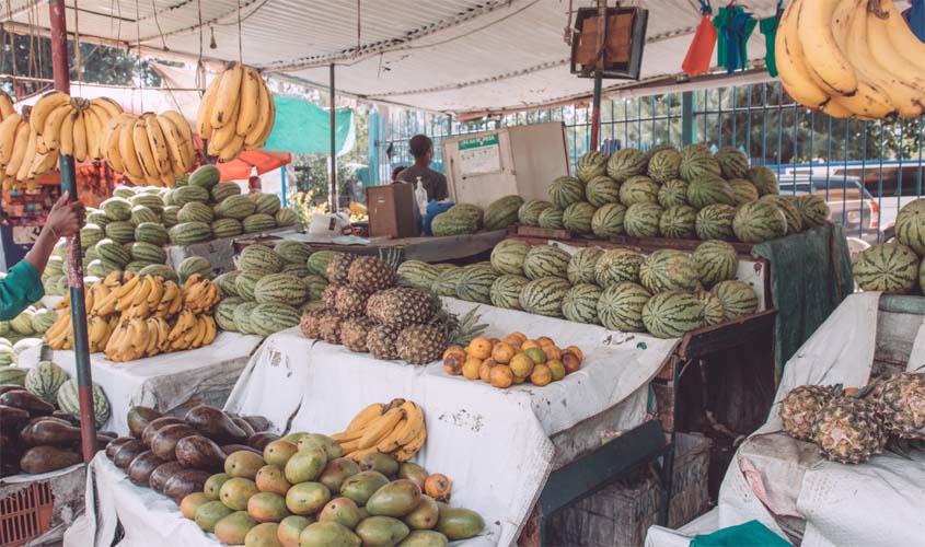 Como escolher as melhores frutas, legumes e verduras para comprar?