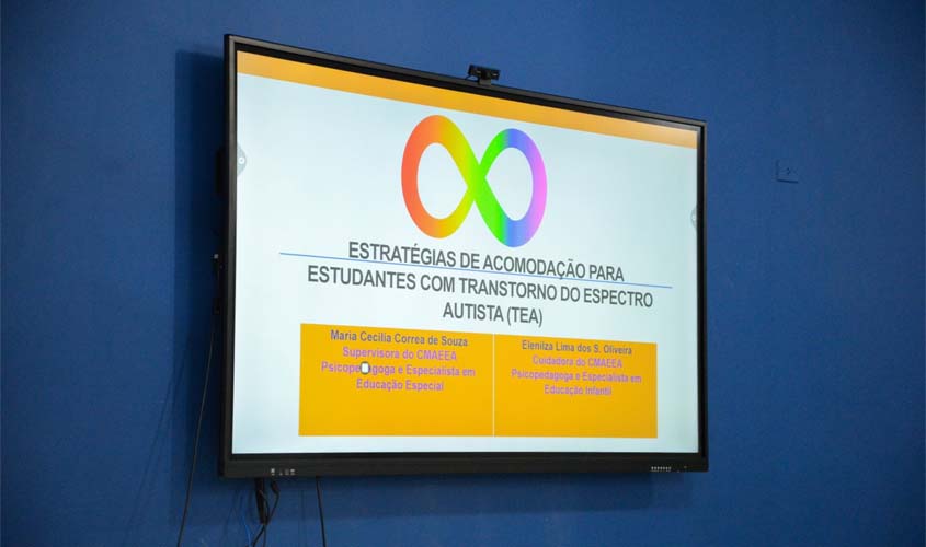 Semed realiza formação com os cuidadores da Rede Municipal de Ensino