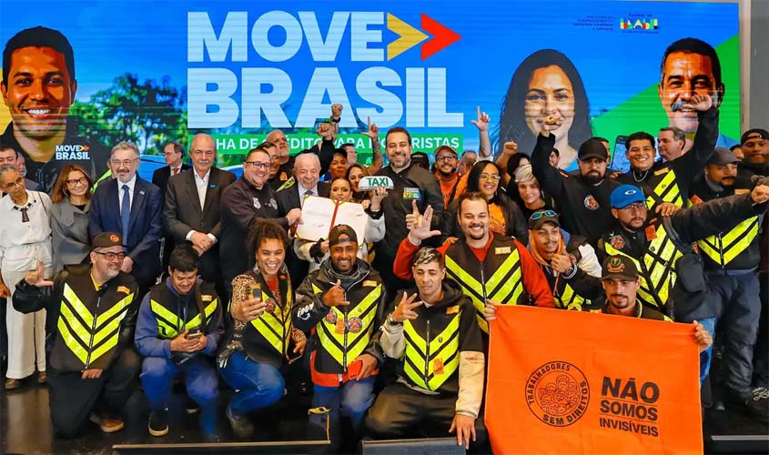 Programa para motoristas de aplicativos é lançado por Lula