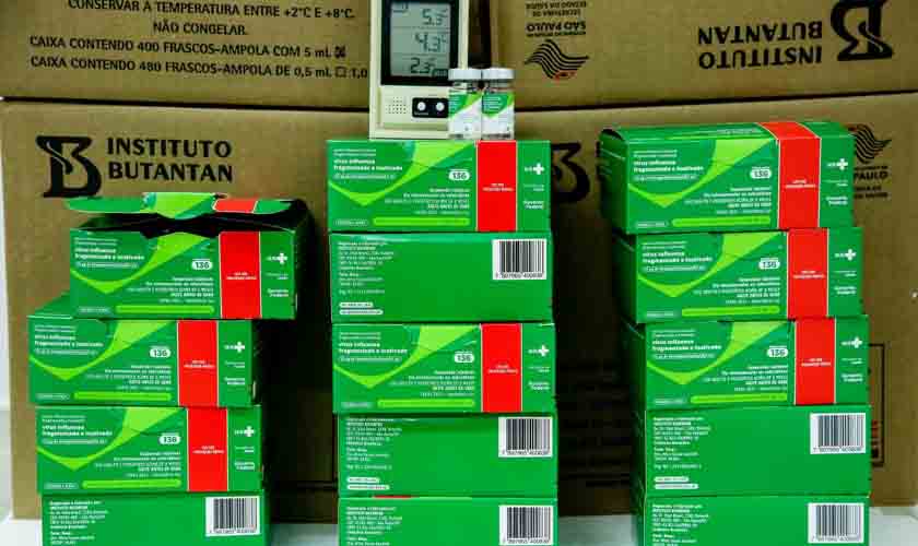 Primeira dose das vacinas contra a covid-19 devem ser aplicadas em até 72 horas após o recebimento, orienta Agevisa