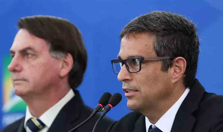 Campos Neto pode comer pão com leite condensado na casa de Bolsonaro