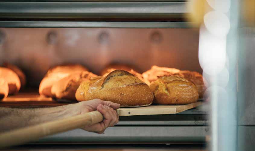 Padeiro consegue elevar indenização por ter sido dispensado por embriaguez