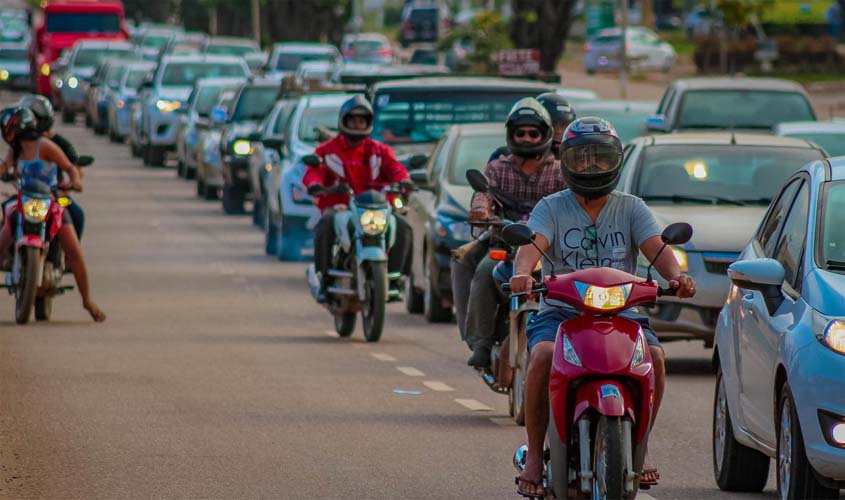 Sete áreas da capital recebem obras de drenagem