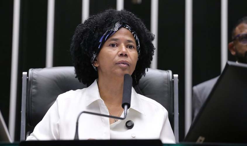 Comissão avança política de proteção animal