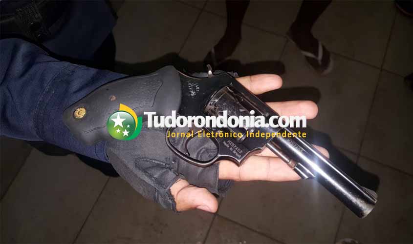 Suposto vigilante é preso durante operação da PM portando arma