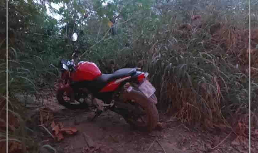 Polícia Militar recupera veículo produto de furto/ roubo no Bairro Baixa União