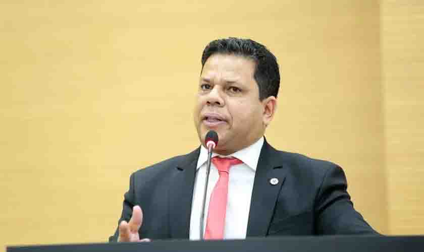 Deputado Jair Montes solicita perfuração de poço artesiano nas propriedades rurais situadas no município de Nova Mamoré