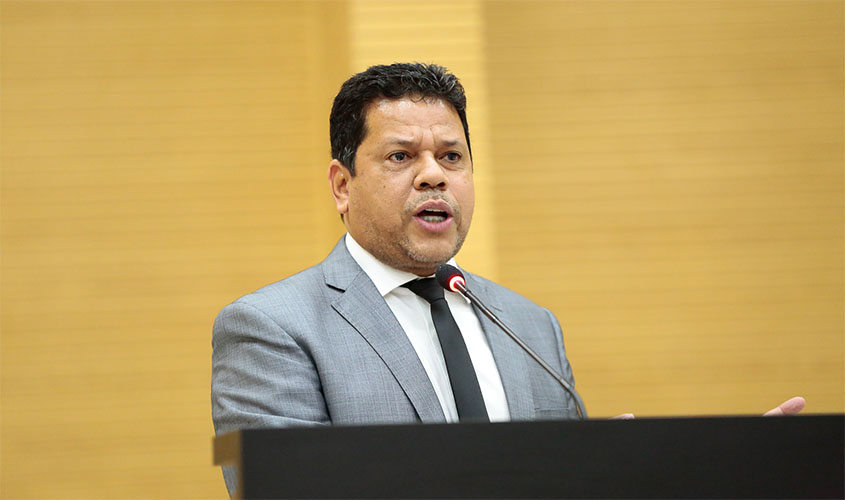 Jair Montes lamenta suspensão de obras em estradas vicinais da Capital