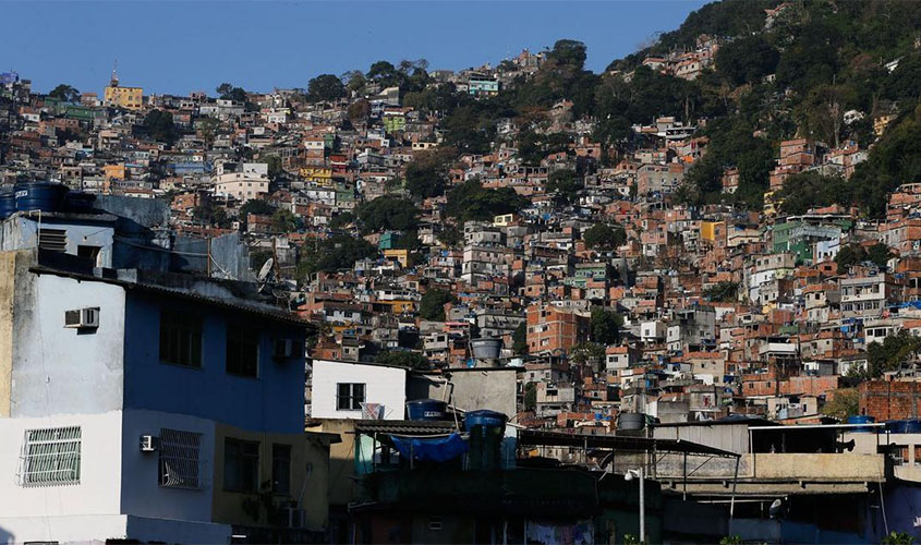 STF determina condições para operações policiais em comunidades no Rio de Janeiro