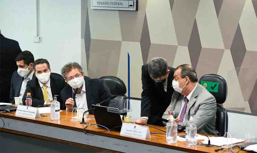 Dono da Precisa se nega a responder a perguntas na CPI da Pandemia