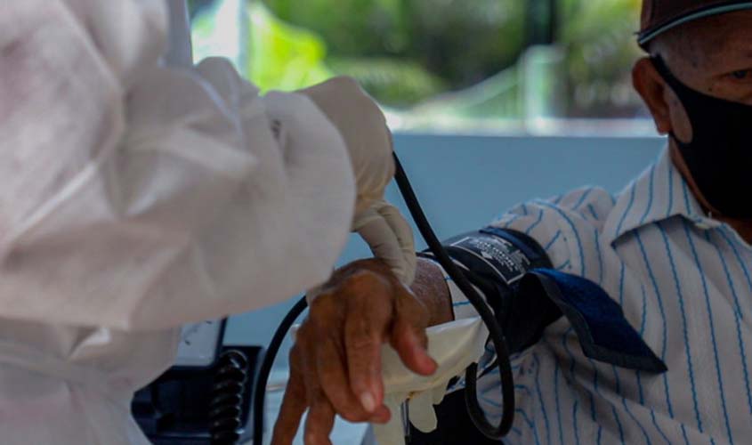 Cerca de 300 mil procedimentos foram realizados no último ano no Centro de Especialidades Médicas