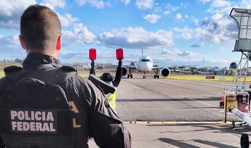 PF prende foragido da Justiça ao desembarcar em Porto Velho