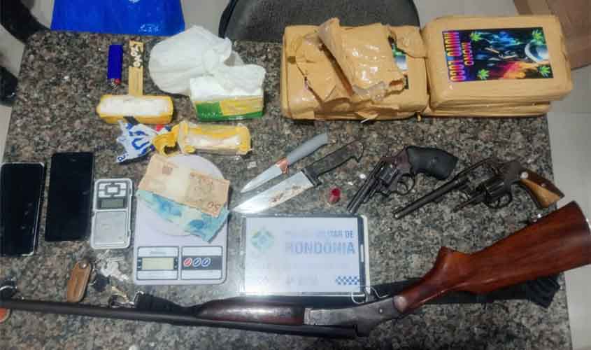 Polícia Militar apreende armas, drogas e cumpre mandado de prisão em Cacoal