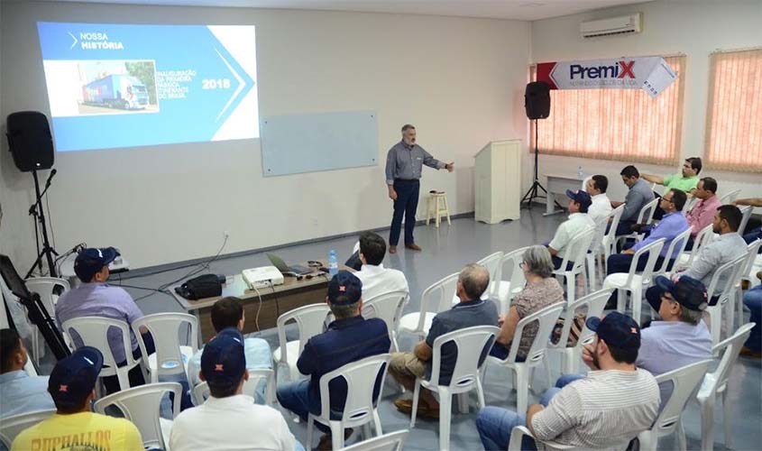 Empresa investe R$ 1,5 milhão gerando 60 empregos: prefeito conheceu planta da indústria   