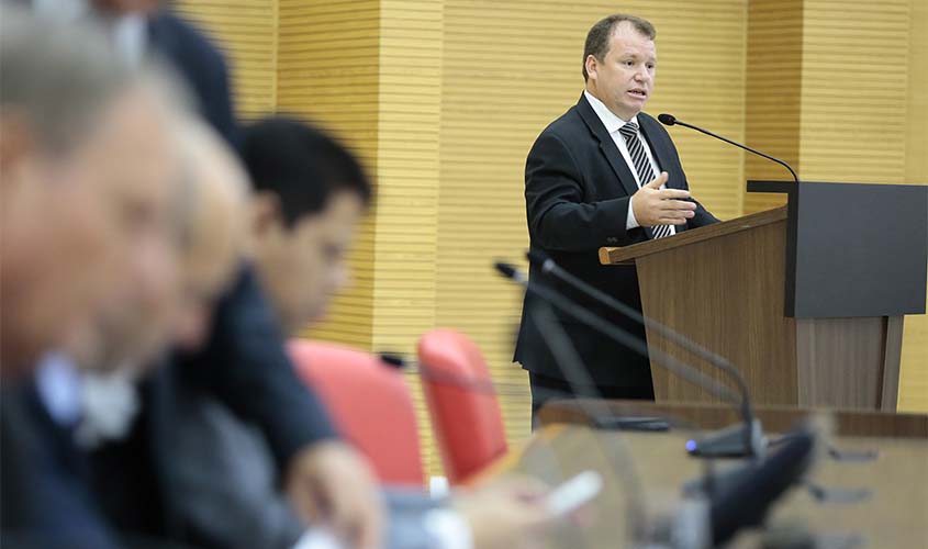 Título de cidadã rondoniense a Irma Lina Ambiel e medalhas a personalidades aprovadas