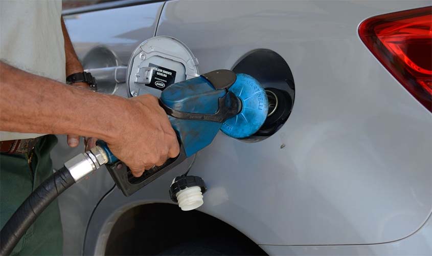 Petrobras eleva preço da gasolina em 3,5% e do diesel em 4,2%