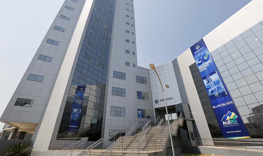 Assembleia informa que prazo de inscrição dos concursos de redação e bandeira encerra dia 25 de setembro