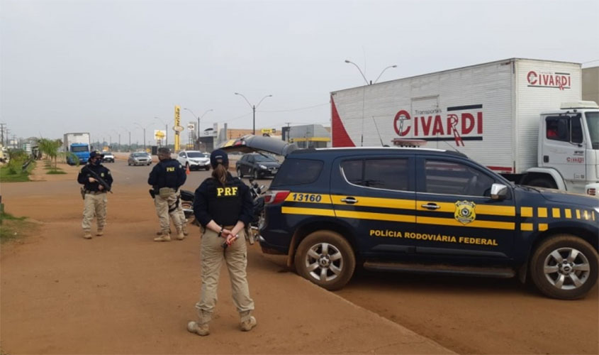 PRF recupera celular roubado e detém infrator na BR 364