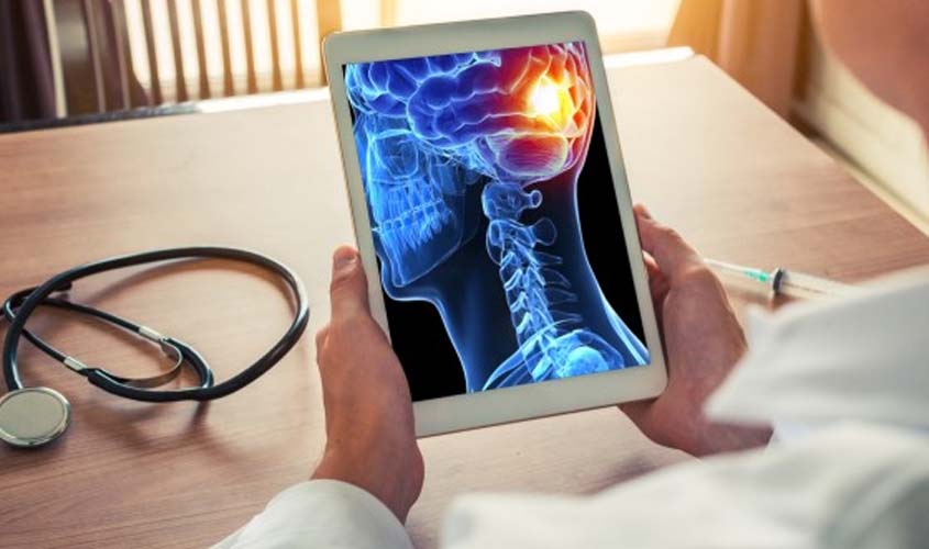 Após morte de dentista, neurocirurgião alerta para riscos ao mergulhar de cabeça em piscina