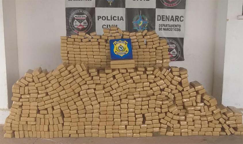 Em operação conjunto, PRF e Denarc da polícia civil apreendem 450 quilos de maconha