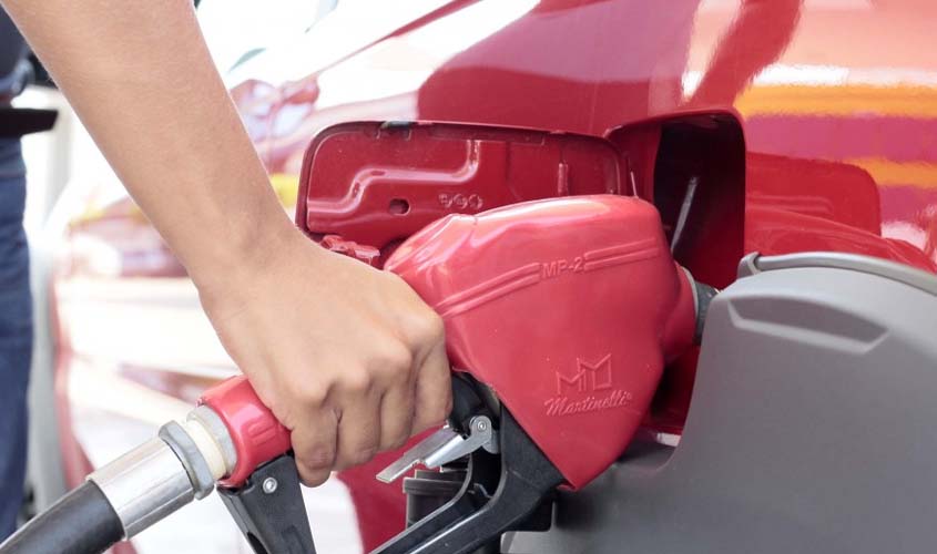 Com contrato de doação de combustível, Governo economiza cerca de R$ 700 mil em abastecimentos