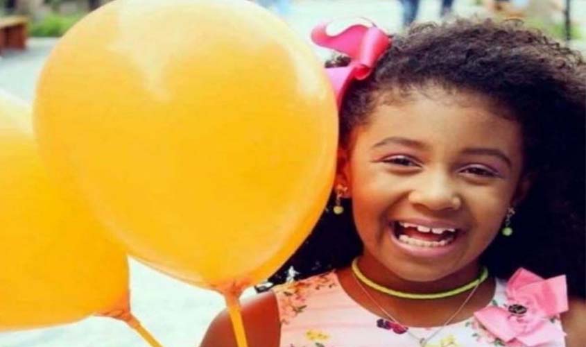 Policial militar é indiciado por morte de menina no Rio
