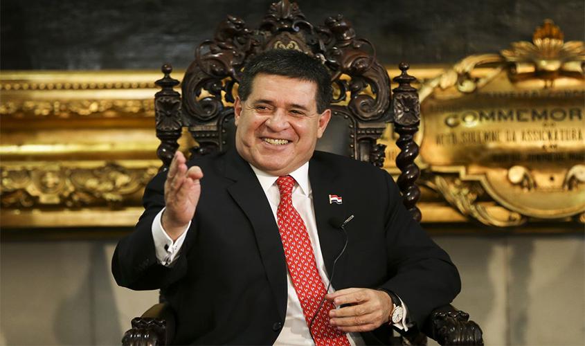 Justiça decreta prisão do ex-presidente do Paraguai Horacio Cartes
