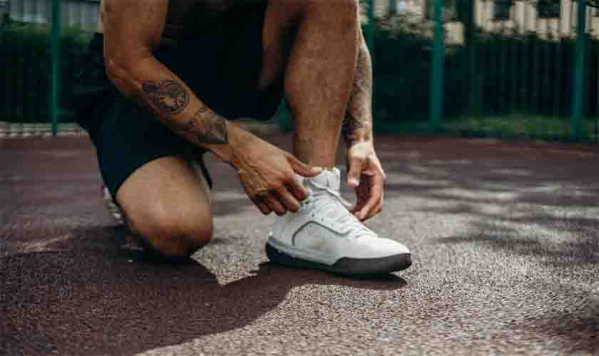 Como escolher o tênis ideal para caminhar?