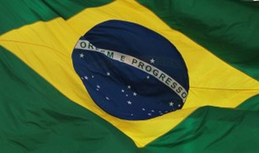 Dia da Bandeira é comemorado em Rondônia em homenagens ao símbolo brasileiro