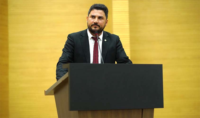 Jean Mendonça pede PCCR para Polícia Penal 