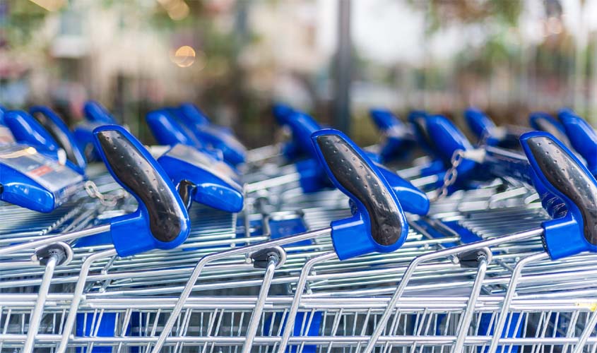 Mantida indenização a empacotador com deficiência mental dispensado por justa causa