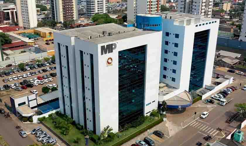 Reajuste de auxílio-alimentação de membros do MP de RO abre crise com servidores