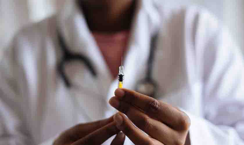 Covid-19: novos casos de óbitos em prisões registram aumento de 225% em um mês