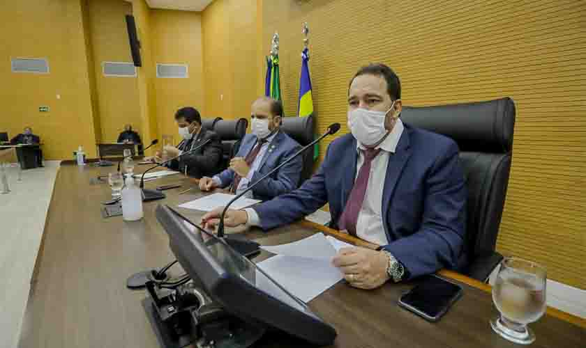 Assembleia Legislativa define sistema de plantão dos servidores para reduzir as aglomerações e os riscos de contaminação de covid-19 e Influenza