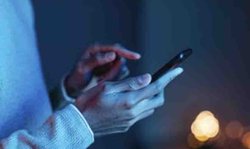 Espalhar nudes pode dar até 5 anos de prisão