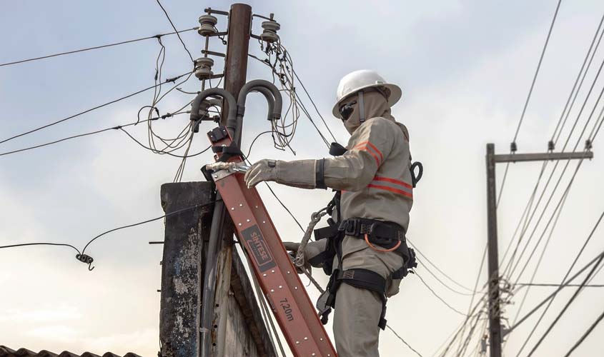 Energisa orienta sobre cuidados com cabos de energia partidos