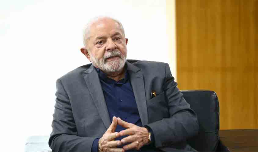Lula deseja êxito a Trump e pede avanço em parcerias