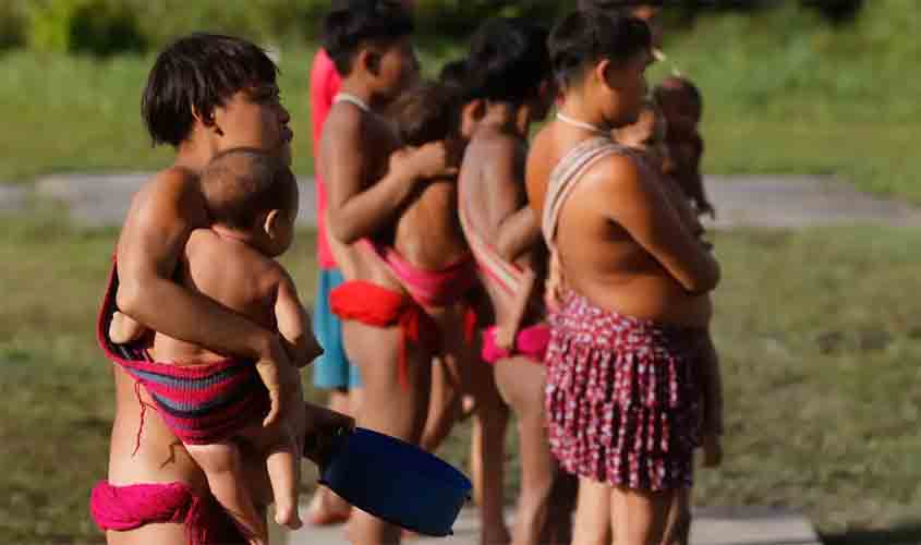 Terra Yanomami tem menos garimpo e fome, mas desafios são diários