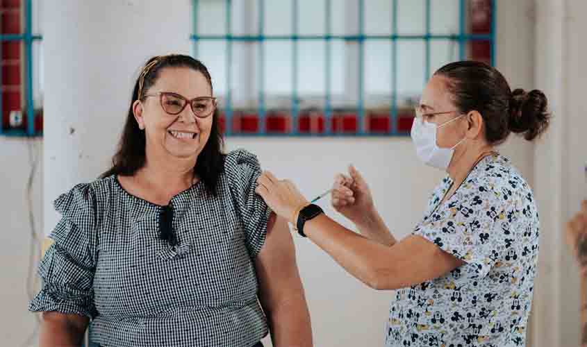 Vacinação itinerante leva saúde ao bairro Capelasso