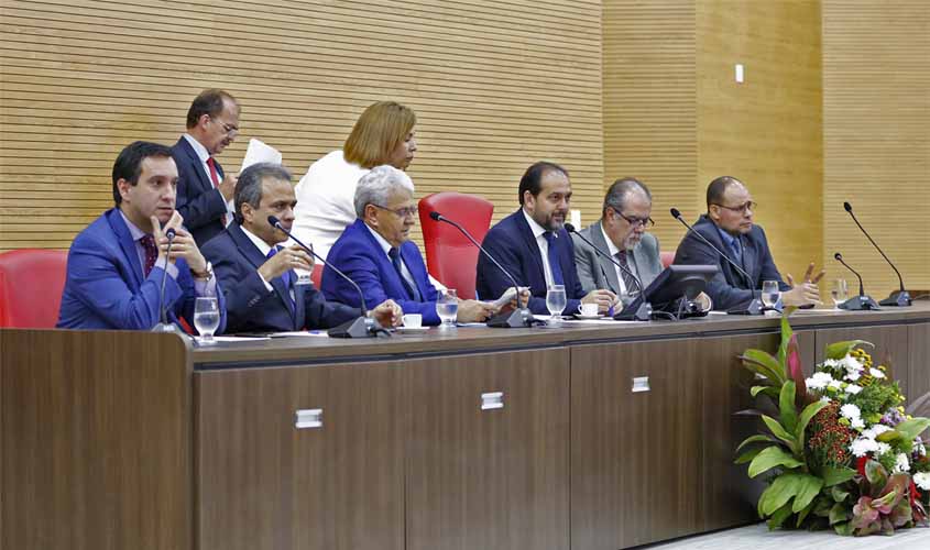 Deputado Laerte Gomes abre trabalhos da Assembleia Legislativa defendendo o diálogo