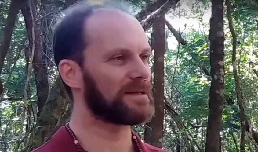 Budista Nicolodi, aluno de Lama Padma Samten, ministra palestras na capital