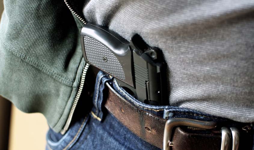 Maioria é contra facilitar acesso a armas, revela DataSenado