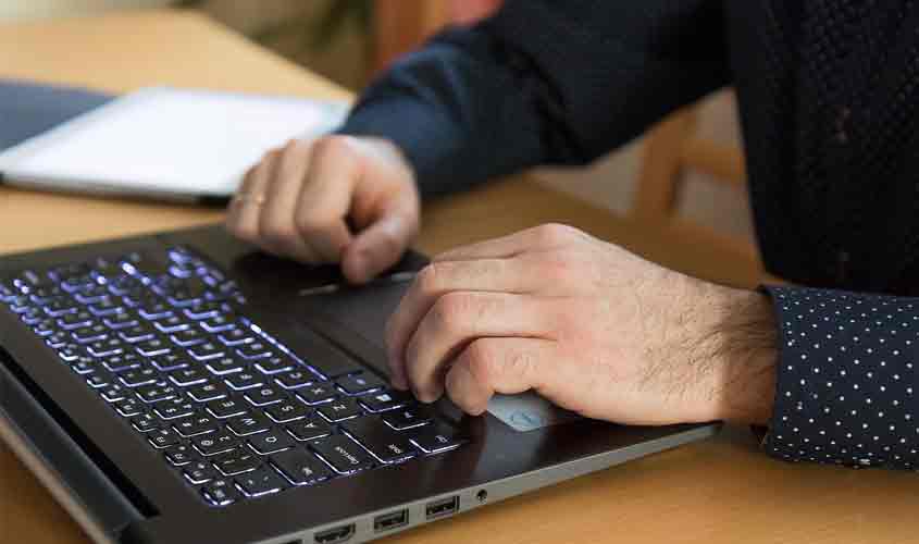 Como a IA Pode Melhorar a Experiência do Usuário na Criação de Apresentações Visuais