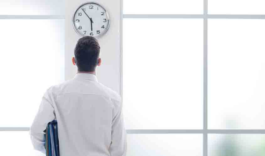 TST nega recurso de servidor estadual que contestava aumento de jornada após anistia