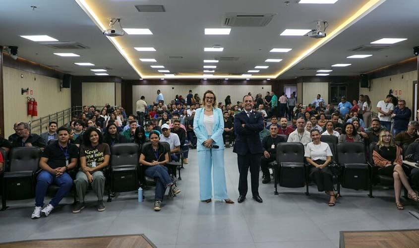 Lançamento do 'Conexões que Transformam' lota auditório do TJRO
