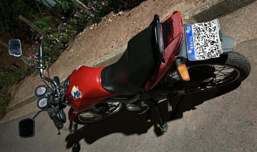 Motocicleta furtada é recuperada em patrulhamento