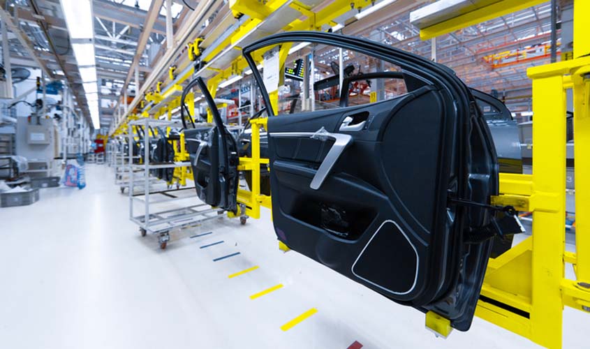 Fechamento de montadora não permite demissão por força maior