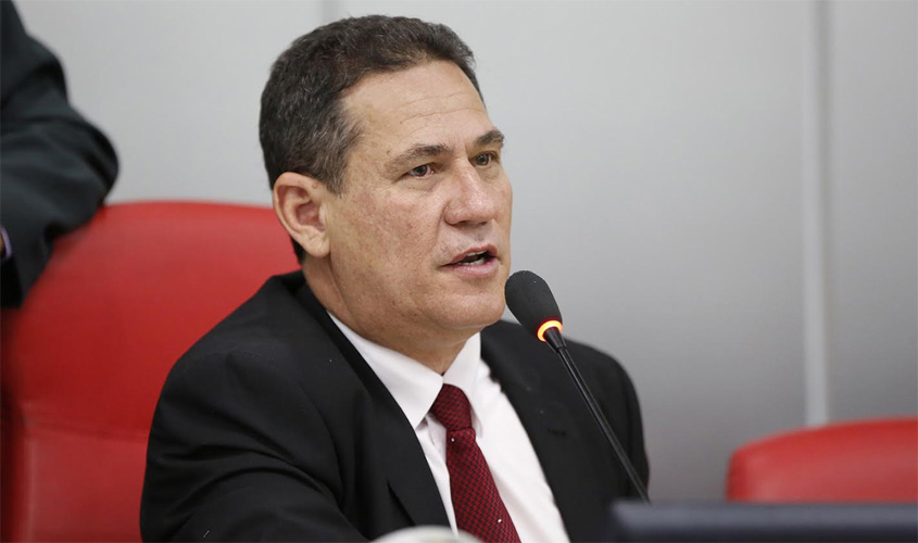 Presidente Maurão de Carvalho propõe homenagem a Procuradoria Geral do Estado
