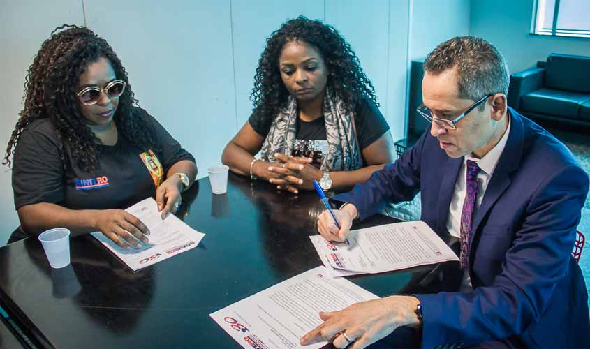 Implantação de políticas públicas no combate à violência é debatida entre Sesdec e representantes do Sintero